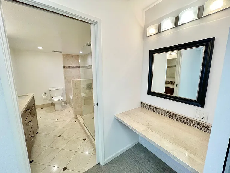 1177 California St #1132 — Photo 16