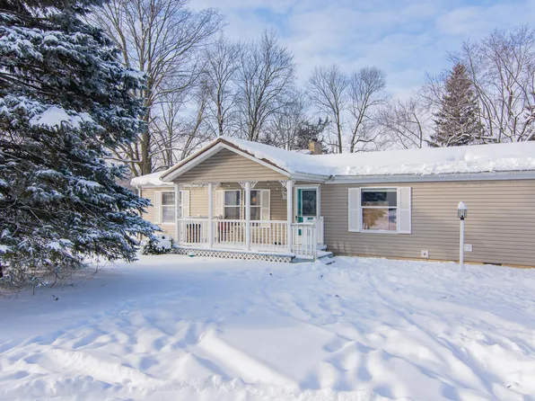 1106 Edwards St, Niles, MI 49120