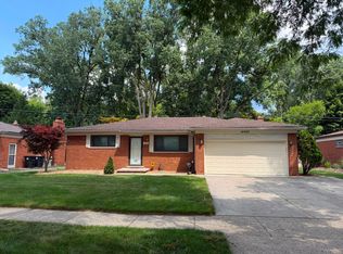 14682 Yale St, Livonia, MI 48154