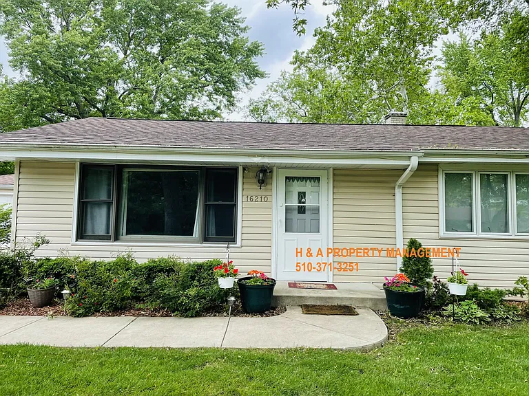 16210 W Pope Blvd — Photo 2