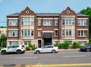 1529 SE Hawthorne Blvd APT 205, Portland, OR 97214