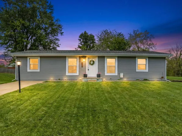 1626 Valley Dale Dr, Logan, OH 43138