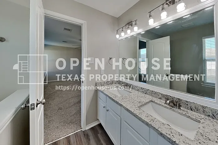 18230 Temple Hill Ln — Photo 11