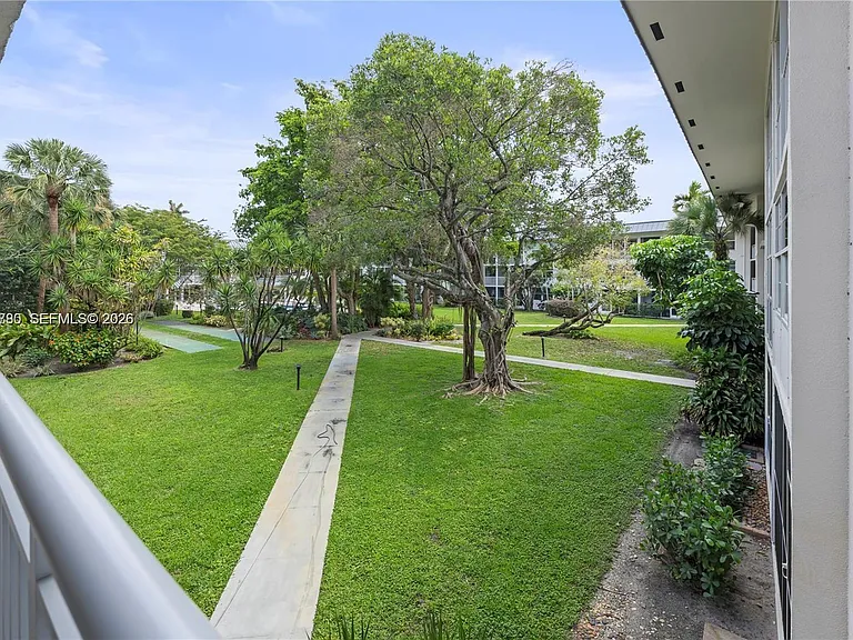 4025 N Federal Hwy #226C — Photo 42