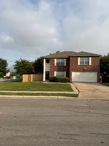 305 Stone Park — Photo 5