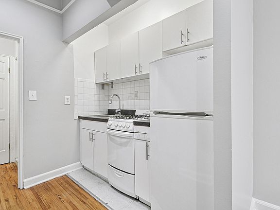 4th image of 1582 1st Ave APT 2A