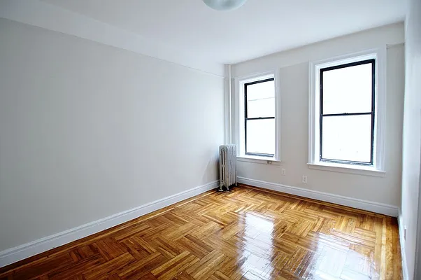 Rented by Julianna Realty Corp | media 18