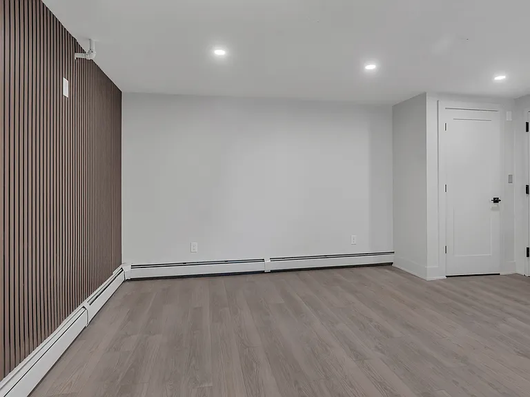 182 Waterman St #B1 — Photo 7
