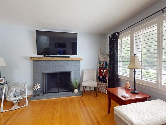 5th image of 146 Northmont Blvd