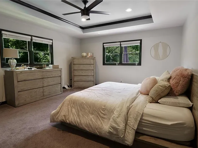 685 Cedar Ave NW — Photo 18