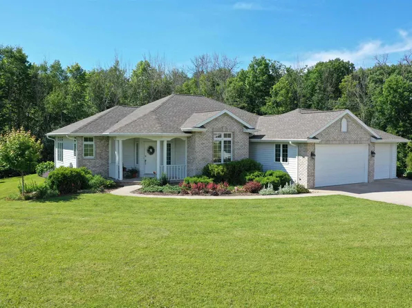 4437 Pine Grove Rd, Denmark, WI 54208