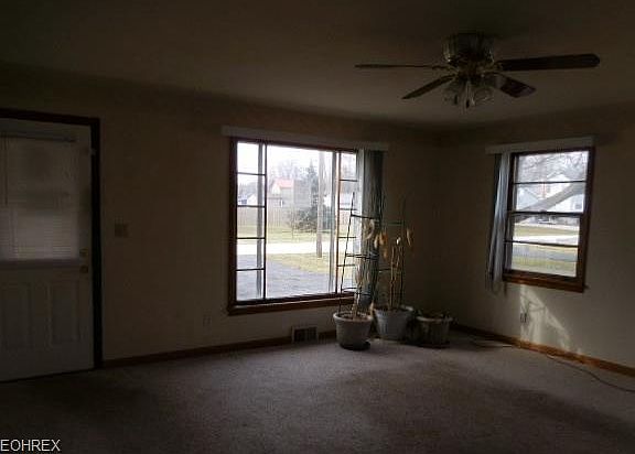 2nd image of 316 Fern St