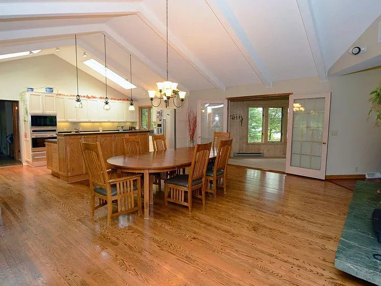 1 Raccoon Rd — Photo 8