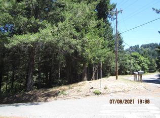 8045 Shelter Cove Rd, Whitethorn, CA 95589