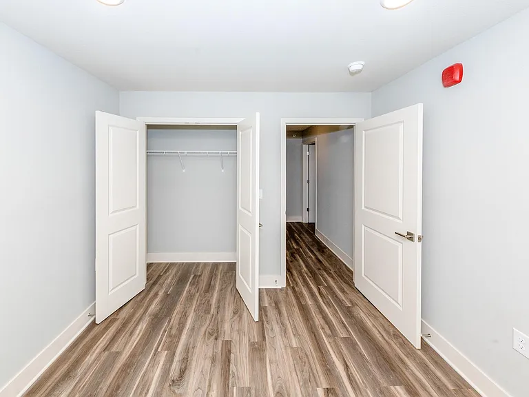 The Caravel Apartments — Photo 20