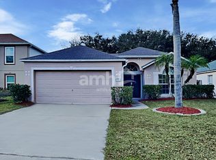 70 W Reeding Ridge Dr, Jacksonville, FL 32225