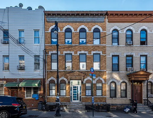 Rented by Nooklyn NYC LLC | media 33