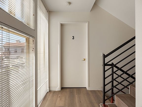 5th image of 2405 Magnolia Ave
