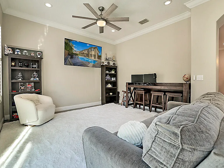 7167 Ivy Crossing Ln — Photo 20