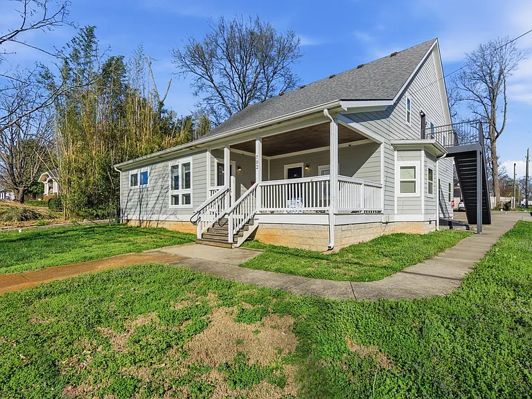 702 N Church St — Photo 19