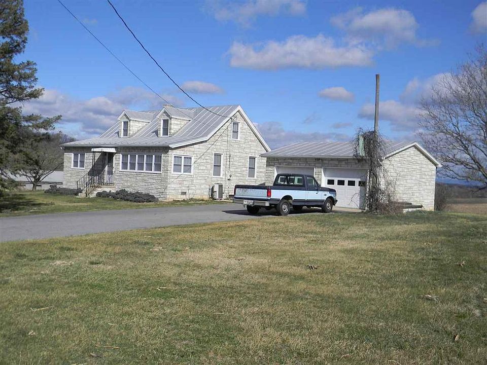 1st image of 10704 Wentworth Dr