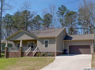 76 Sparks Creek Dr, Arab, AL 35016