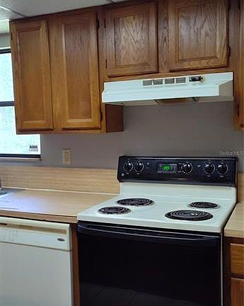 2nd image of 2811 SW Archer Rd APT F46