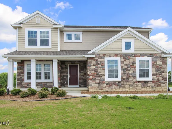 8453 Misty Gorge Rd, Waterville, OH 43566