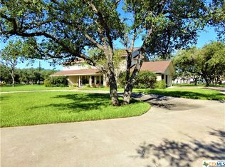 706 O'Brien Rd, Refugio, TX 78377