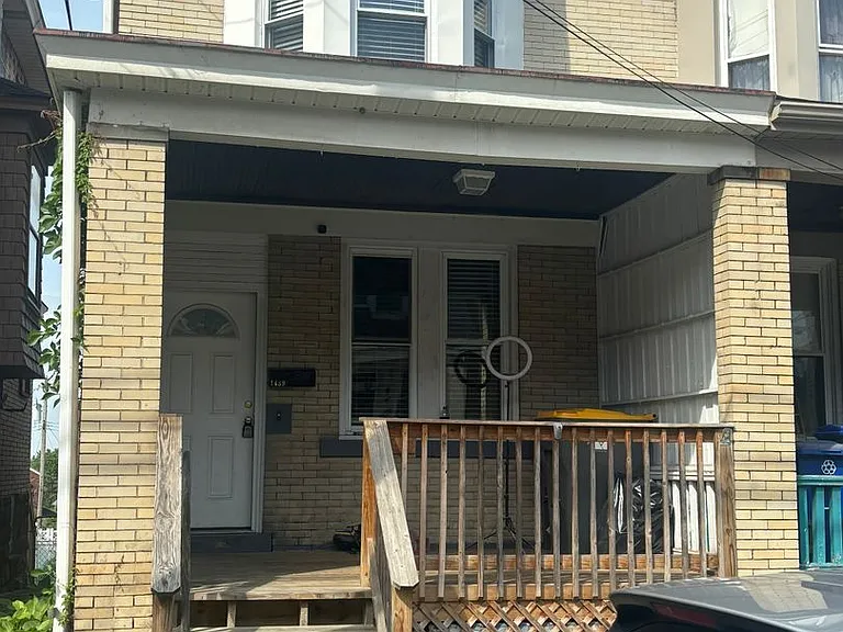 1489 Park Blvd — Photo 1