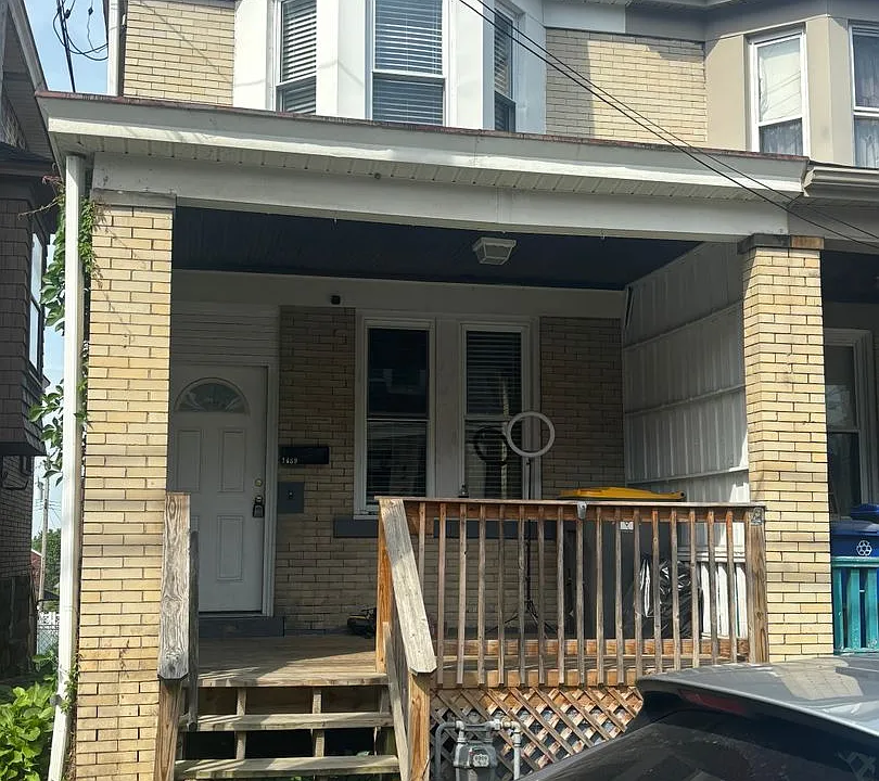 1489 Park Blvd