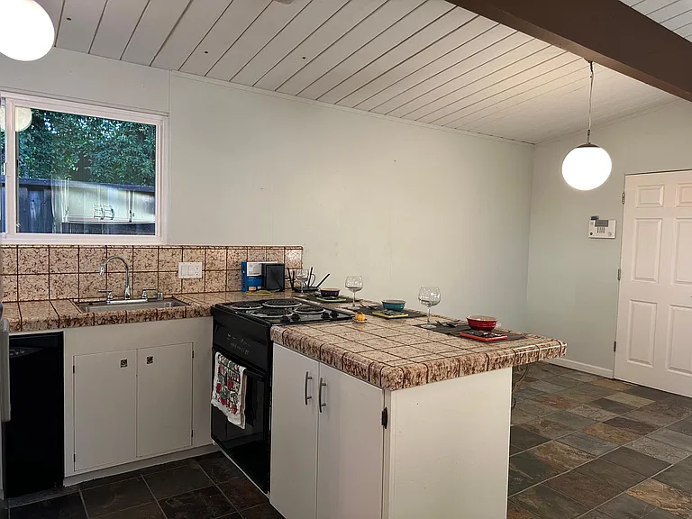 829 Stendhal Ln — Photo 13