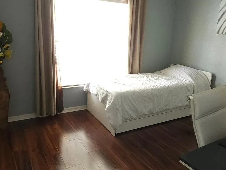 3926 Constantine Loop — Photo 28