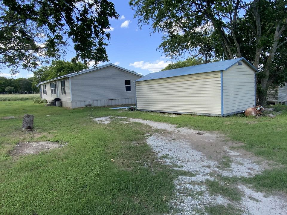 1st image of 929 Neighbors Corner Rd