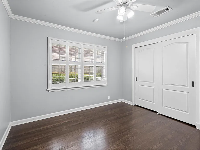 1328 Bingle Rd — Photo 33