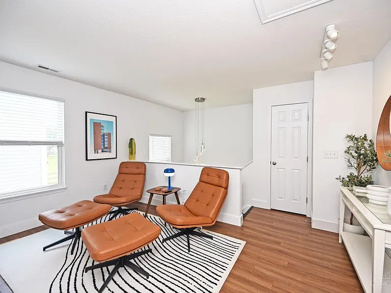 5595 Noble Ct — Photo 29