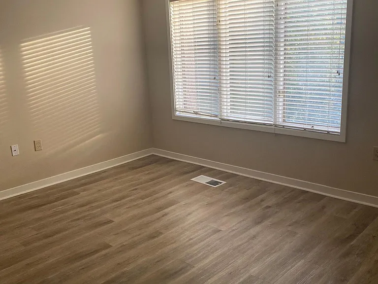 13 Harbourside Ln #7102 — Photo 11