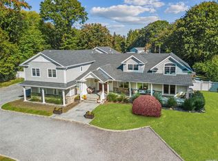 162 High Farms Rd, Glen Head, NY 11545