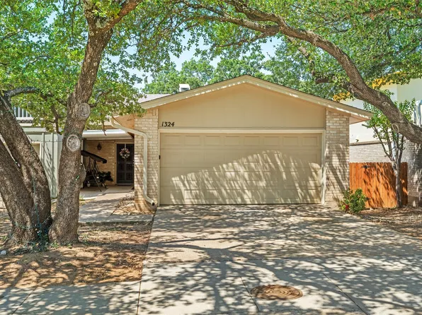 1324 El Camino Real, Euless, TX 76040