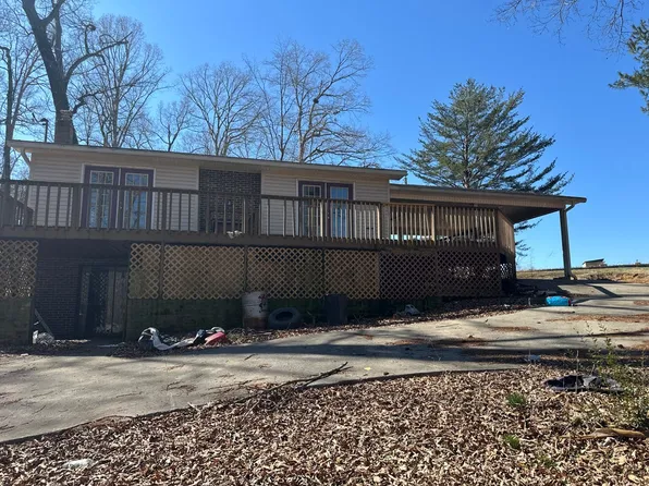 395 Choctaw Ln, Niota, TN 37826