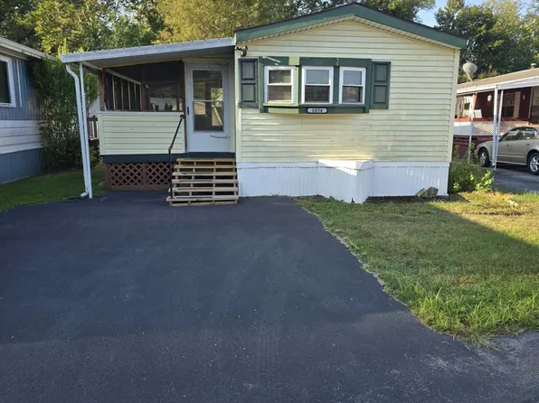 1034 Rosewood Dr, Altoona, PA 16601