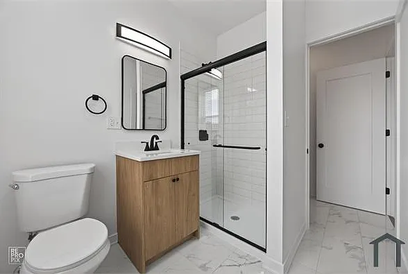 6511 N Leavitt St #3 — Photo 10