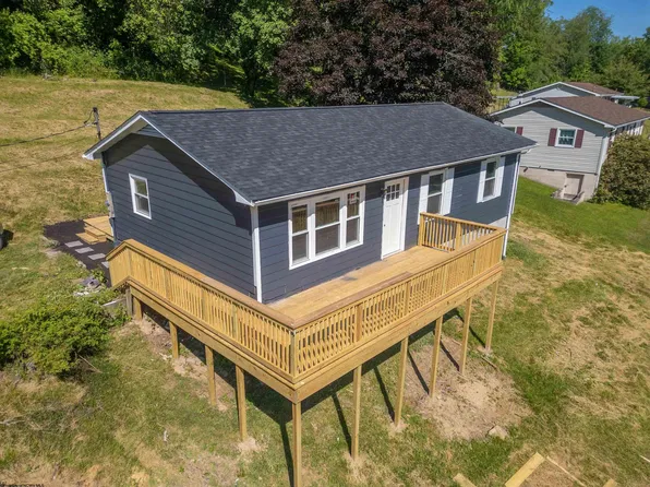 4605 Corbin Branch Rd, Bridgeport, WV 26330