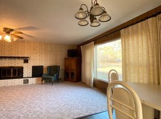 1206 Sunny Rd SW, Mandan, ND 58554