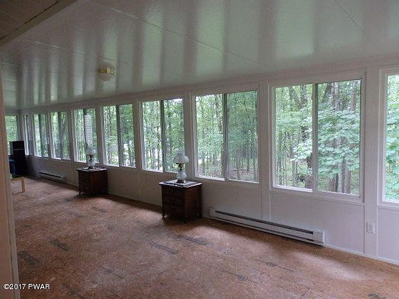 5th image of 119 Roosevelt Dr