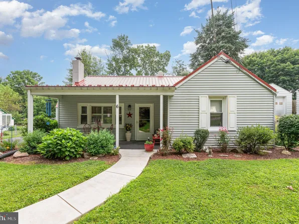6 Pearl St, Harrisburg, PA 17109