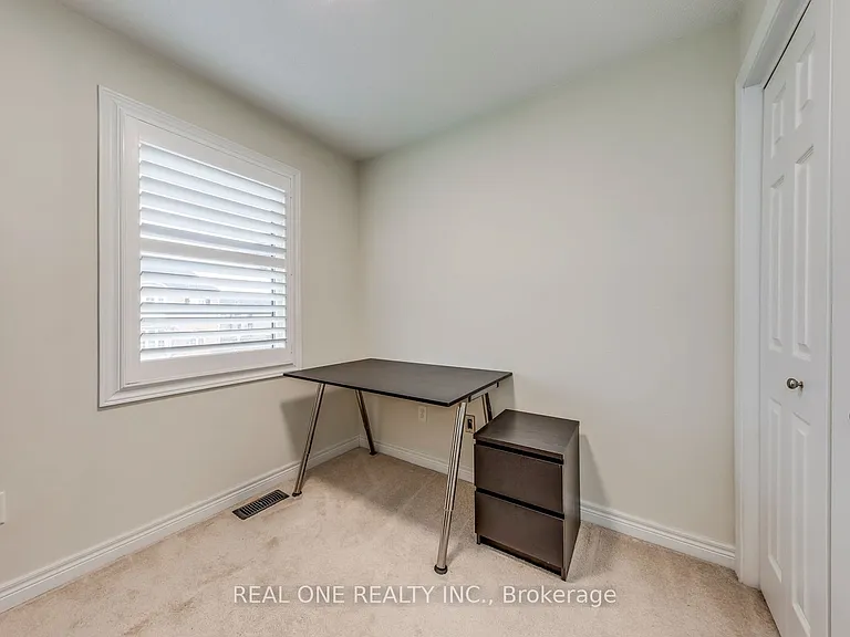 2319 Stone Glen Cres — Photo 31