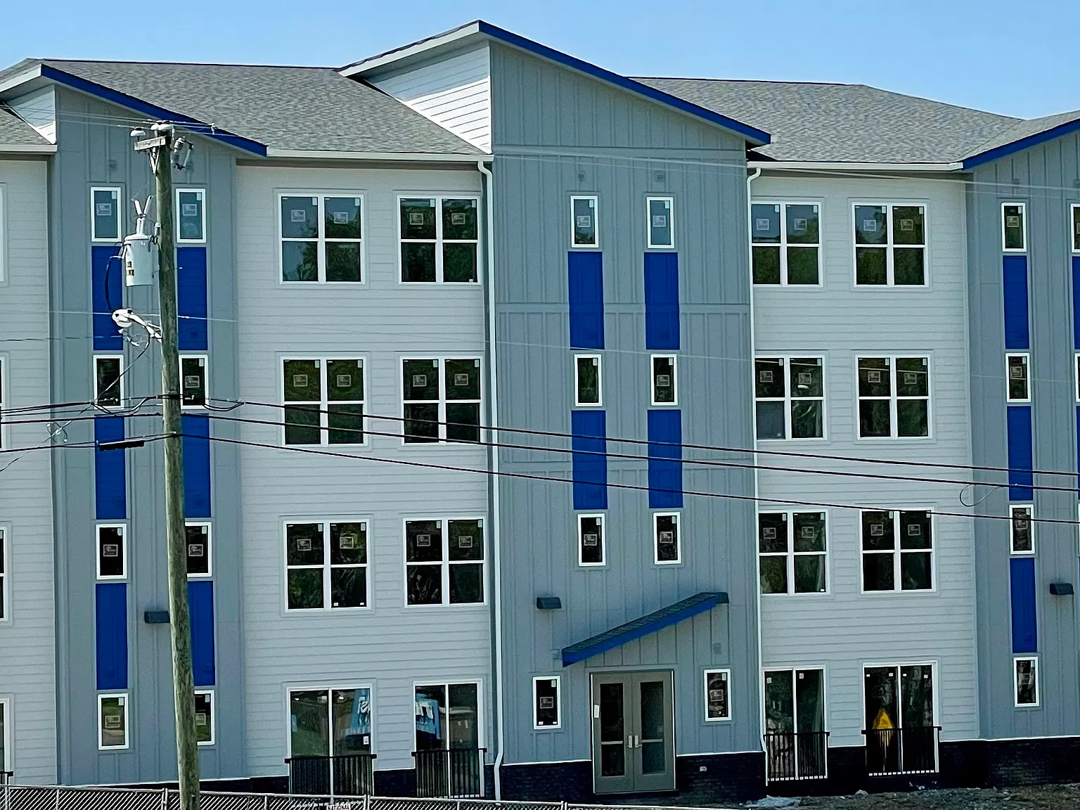 2 bed, 1000 sqft, $2,000 — Photo 2