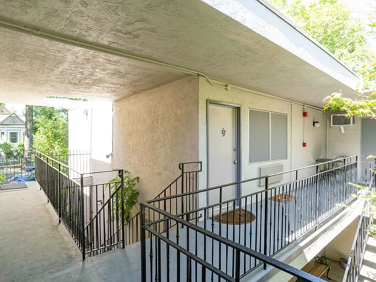 2617 G St #9 — Photo 11