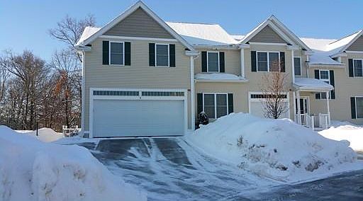 1st image of 14 Broadmoor Ln #14